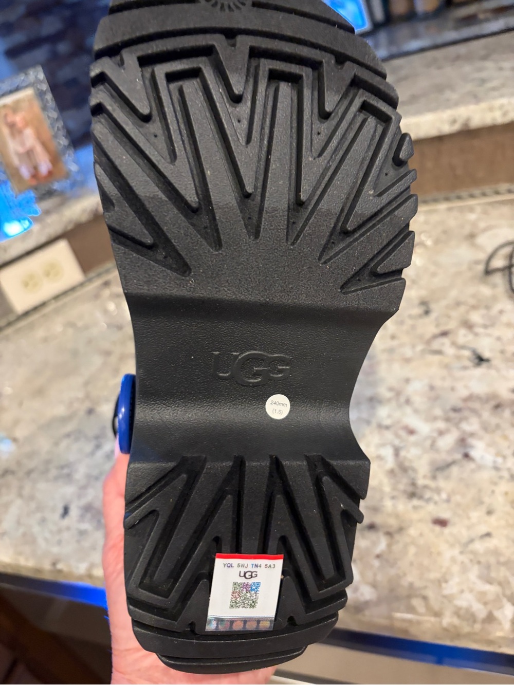 UGG GoldenRise Platform Sandals - Black - Picture 2 of 4